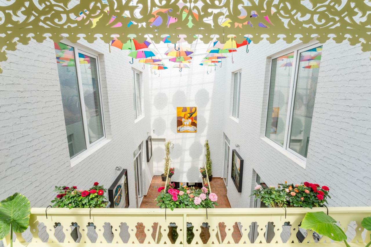 Hotel Tato & Coworking Space Тбілісі Екстер'єр фото