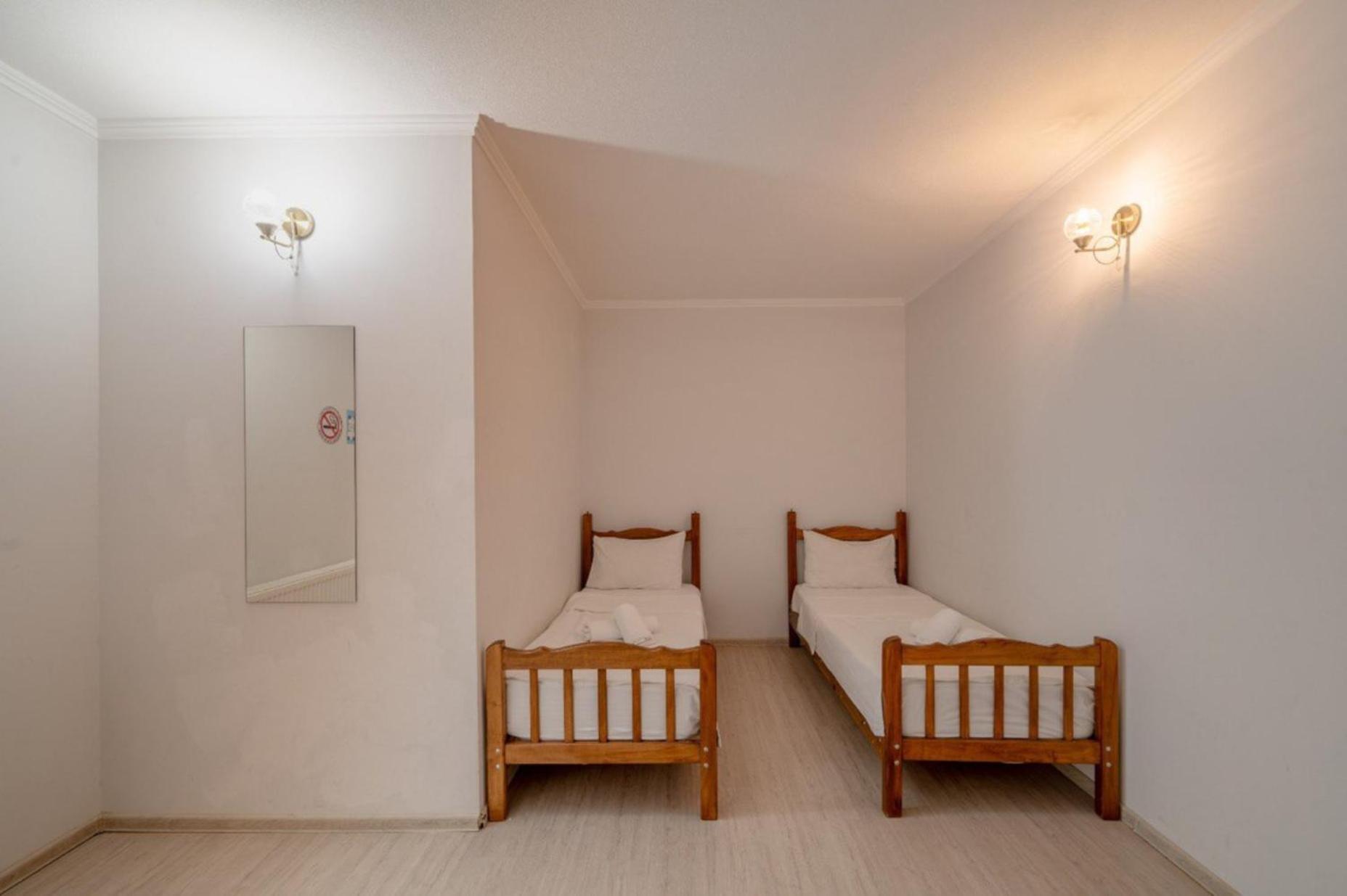 Hotel Tato & Coworking Space Тбілісі Екстер'єр фото