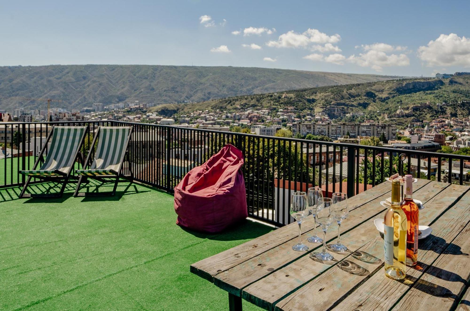 Hotel Tato & Coworking Space Тбілісі Екстер'єр фото