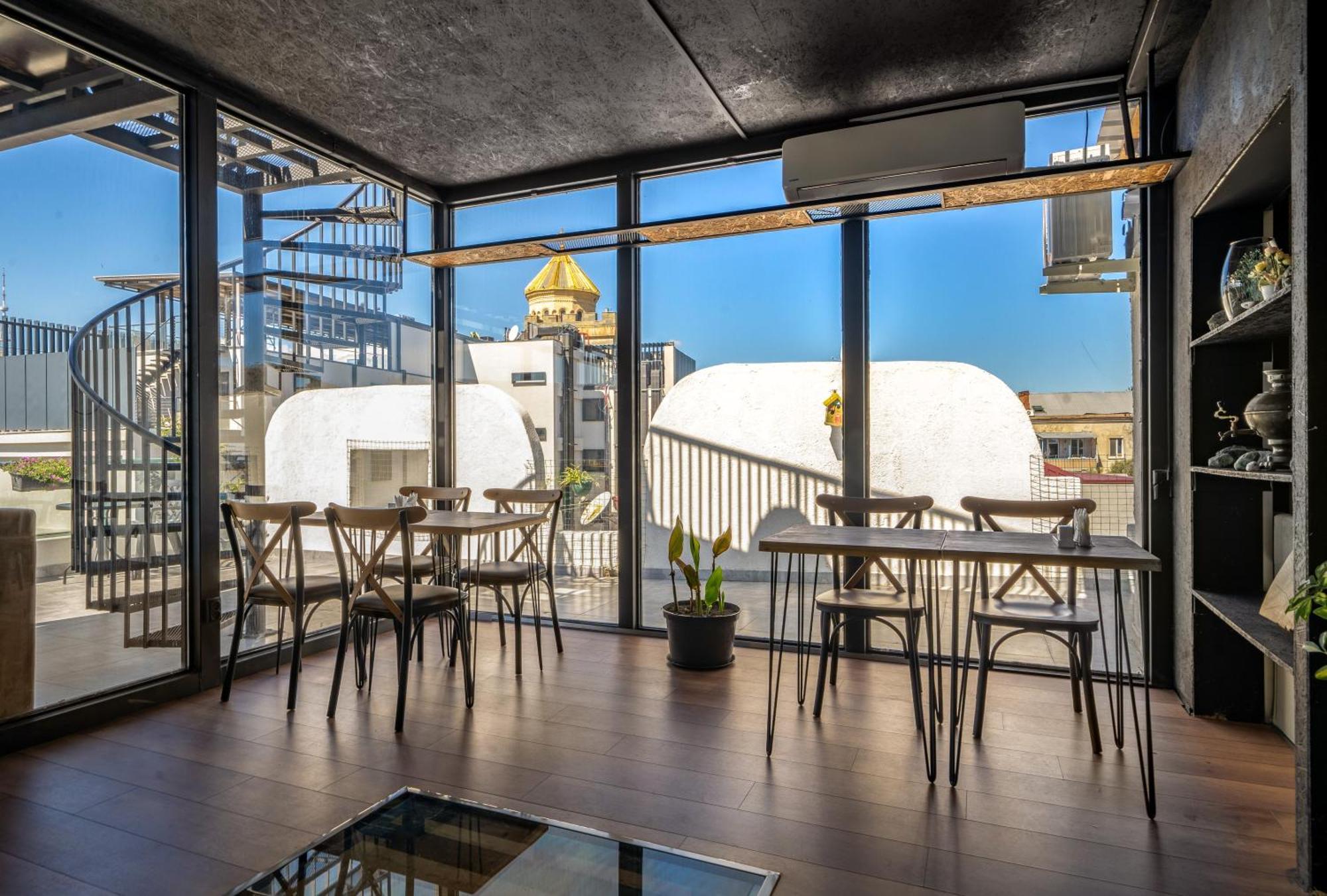 Hotel Tato & Coworking Space Тбілісі Екстер'єр фото