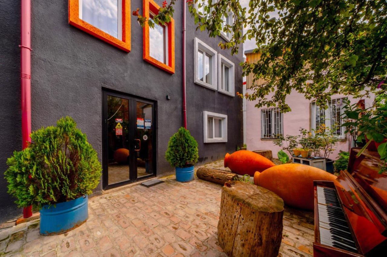 Hotel Tato & Coworking Space Тбілісі Екстер'єр фото