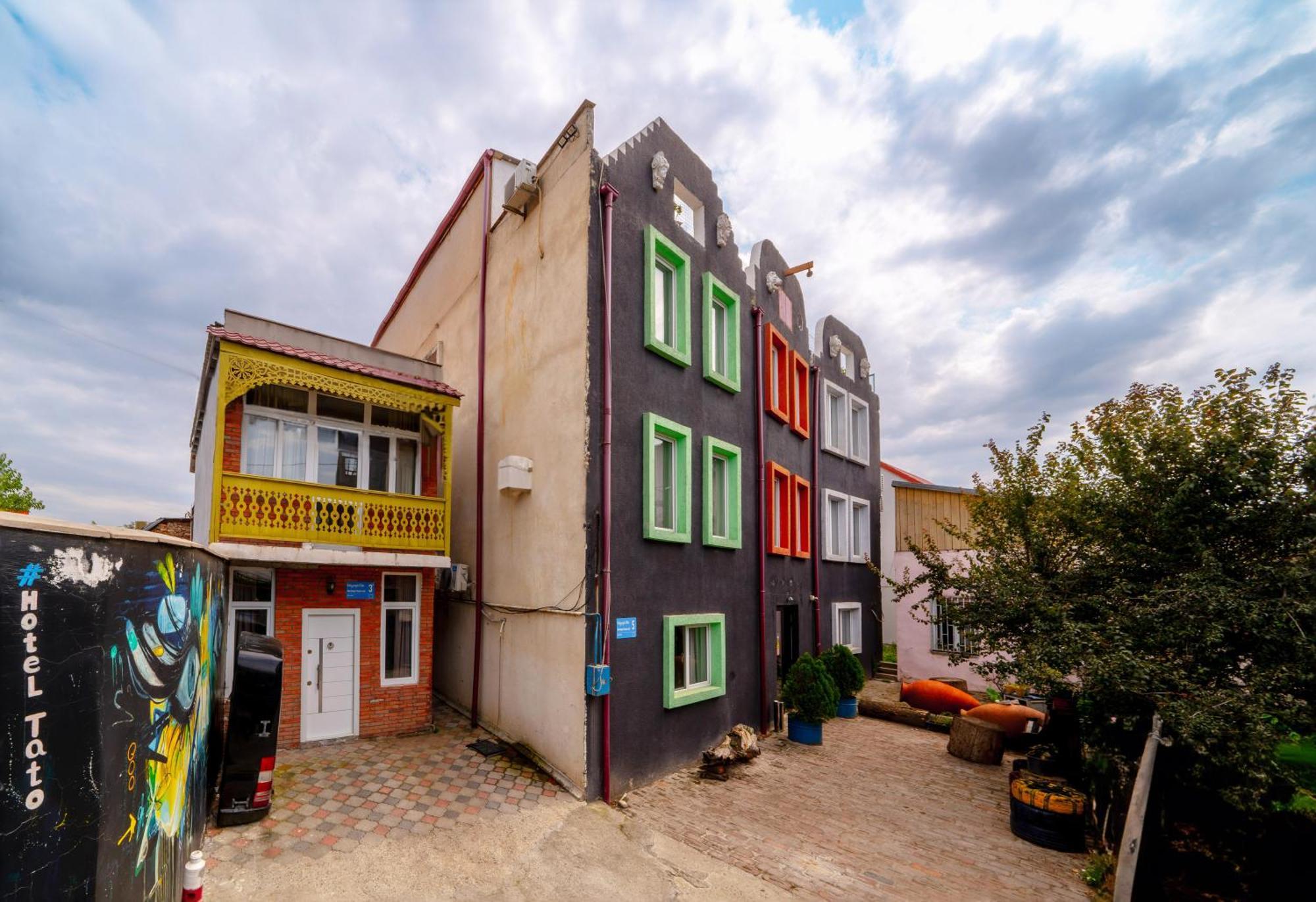 Hotel Tato & Coworking Space Тбілісі Екстер'єр фото