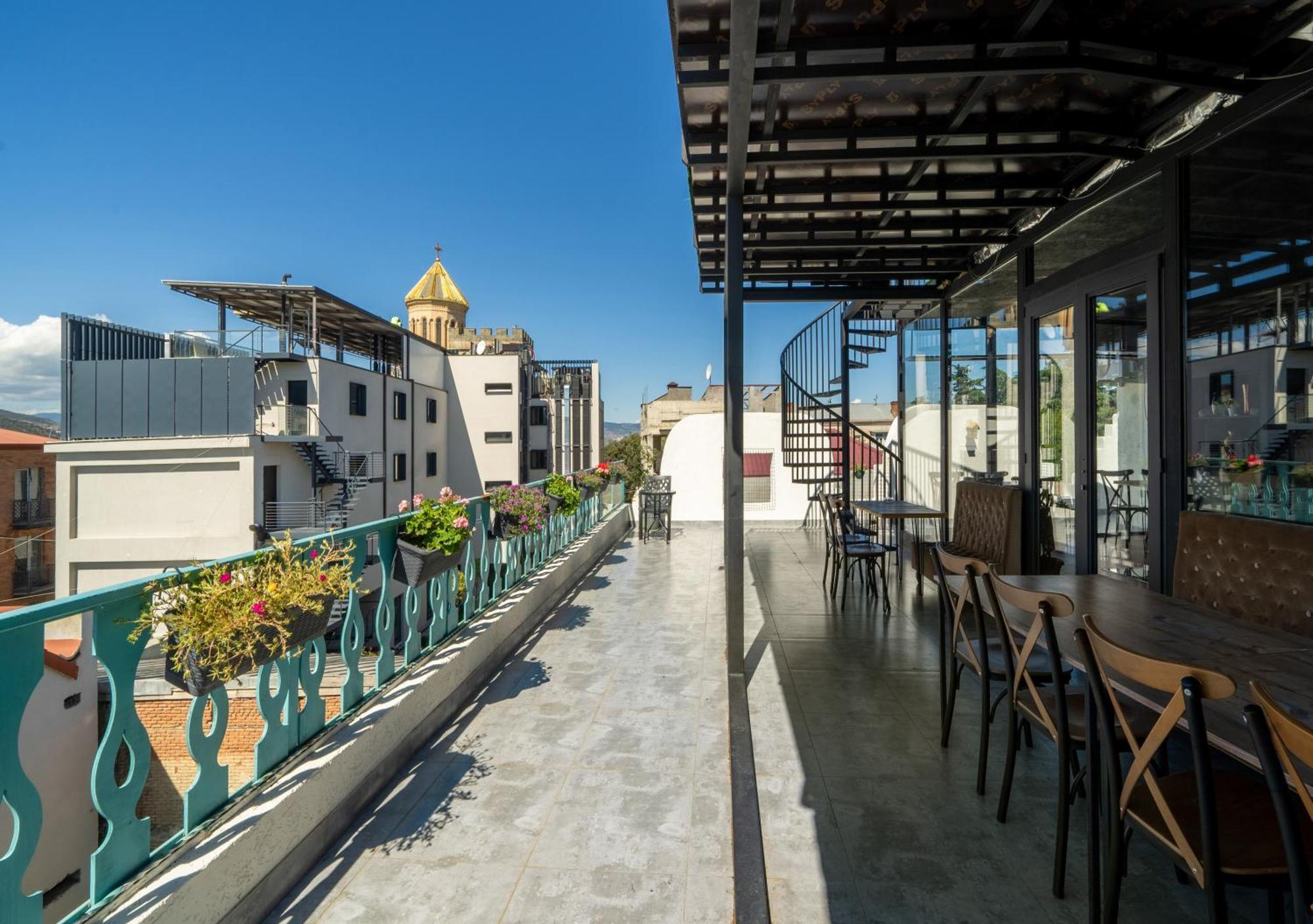 Hotel Tato & Coworking Space Тбілісі Екстер'єр фото