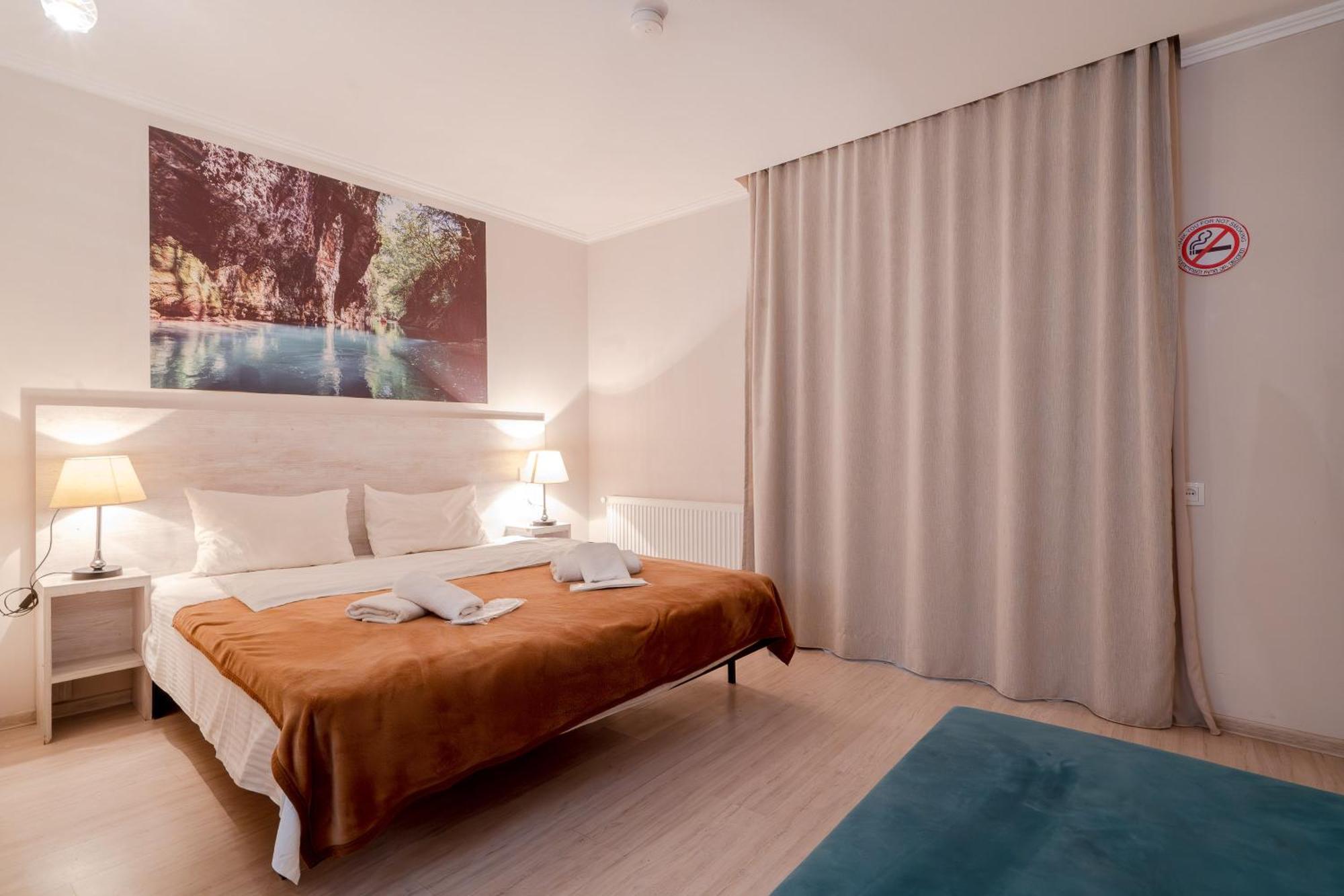Hotel Tato & Coworking Space Тбілісі Екстер'єр фото